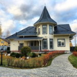 Как правильно сочетать цвет фасада и крыши дома?
