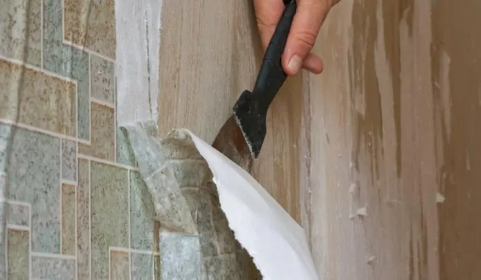 Как снять старые обои со стен своими руками: способы и средства — фото 11