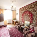 Почему раньше вешали ковры на стену?